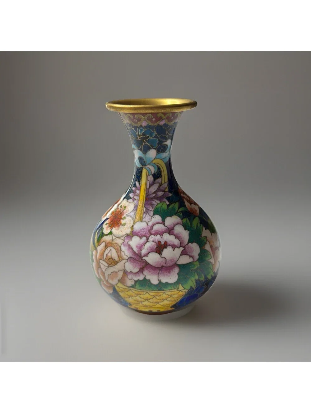 Vintage Chinese Cloisonné Enamel Vase Blue Chrysanthemum Floral Brass 10”